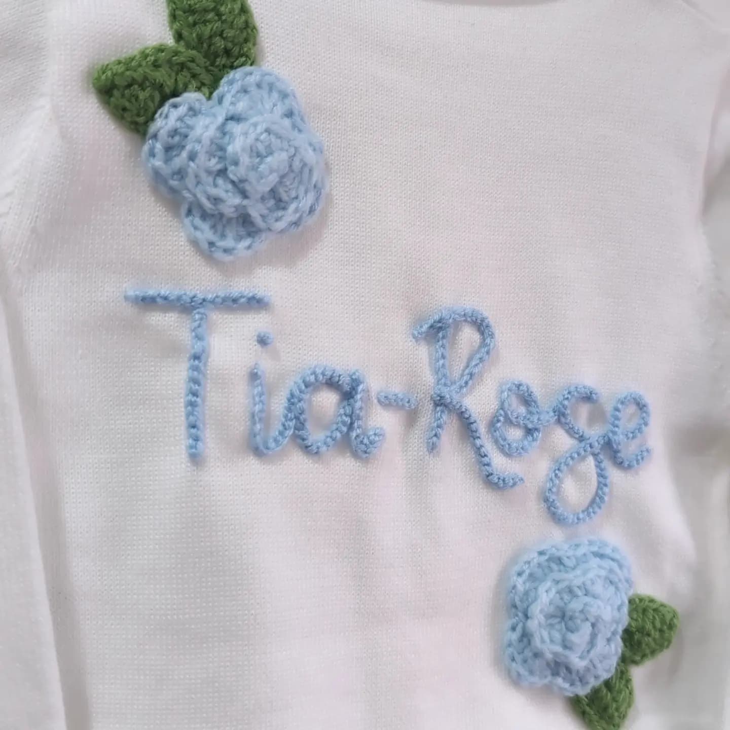 Instagram post: 💙 TIA 🤍 ROSE ✨

Knit Details 
🪡 White Knit 
🧶B...